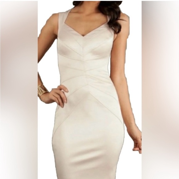 Gorgeous Blush Cream MIDI Dress Jessica Simpson - Picture 8 of 11